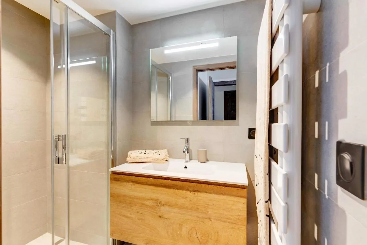 4-Room Apartment With Garden, Gym And Shared Spa Megeve France