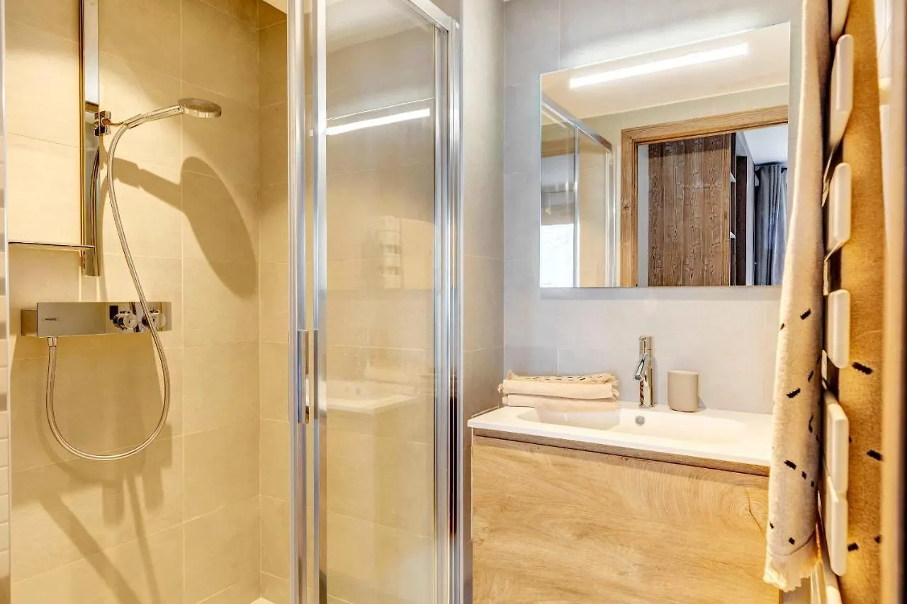 4-Room Apartment With Garden, Gym And Shared Spa Megeve 0*,  France