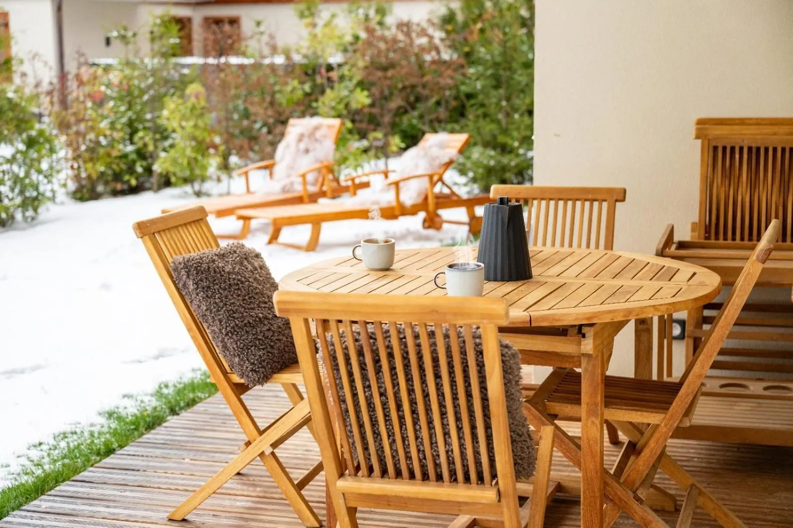 4-Room Apartment With Garden, Gym And Shared Spa location